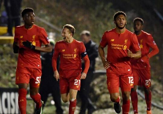 记者：吴少聪发烧，今日出席国安赛前发布会球员调整为张玉宁