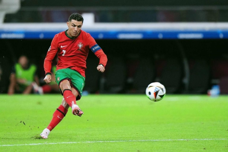 官方：奥格斯堡主帅瓦格纳下课，鲍姆临时接任