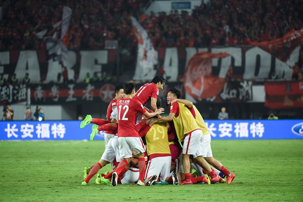 巴媒：菲利佩·路易斯的续约无进展，弗拉门戈开始考虑B计划（巴媒称菲利佩-路易斯续约停滞，弗拉门戈启动备选方案）