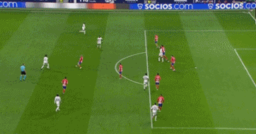 鹈鹕第二节7次失误，单节净负14分半场落后老鹰10分