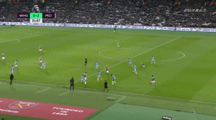 孔帕尼：阿芳很可能下周末复出；我们祝穆勒在美职联决赛获胜